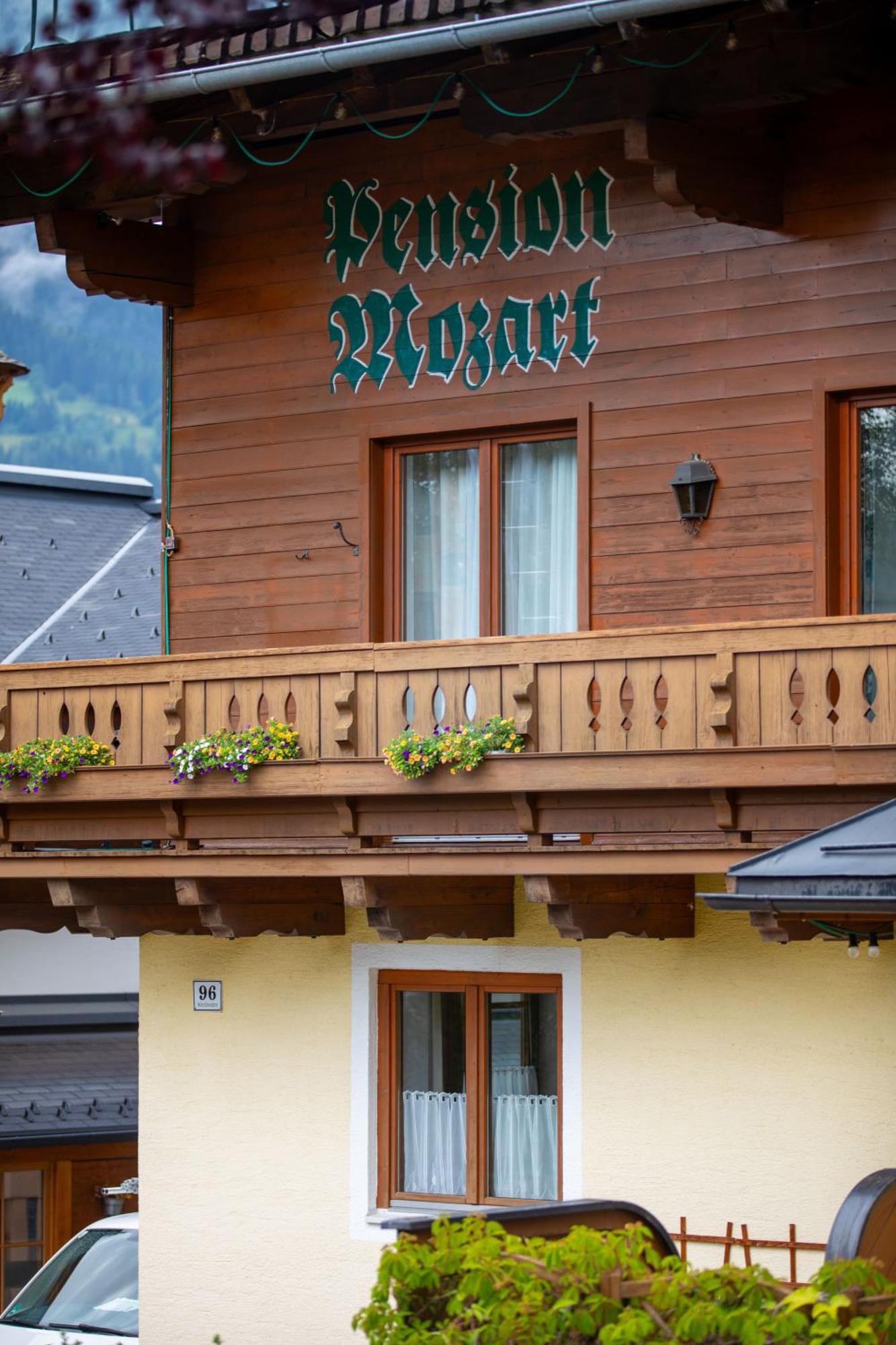 Pension Mozart วาไกรน์ ภายนอก รูปภาพ